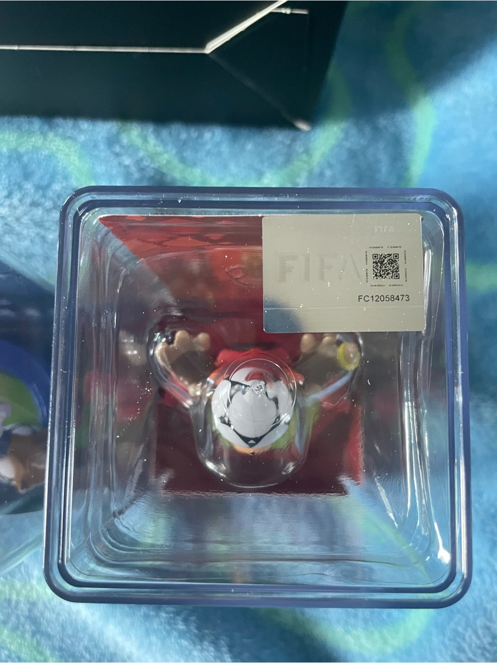 FIFA 2026 Official Mascot Figurine Set - Green/Blue/Red Accents - Picture 7 of 14